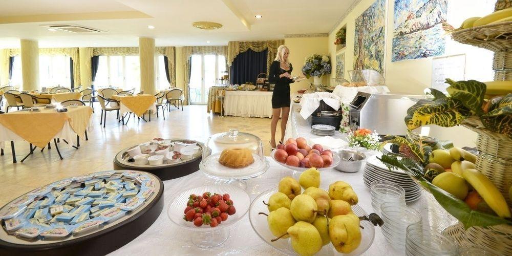 Relais Du Lac デセンツァーノ・デル・ガルダ エクステリア 写真